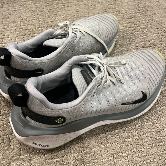 Men’s 8.5 Nike Men’s Infinity RN 4 running shoes - Picture 4 of 5